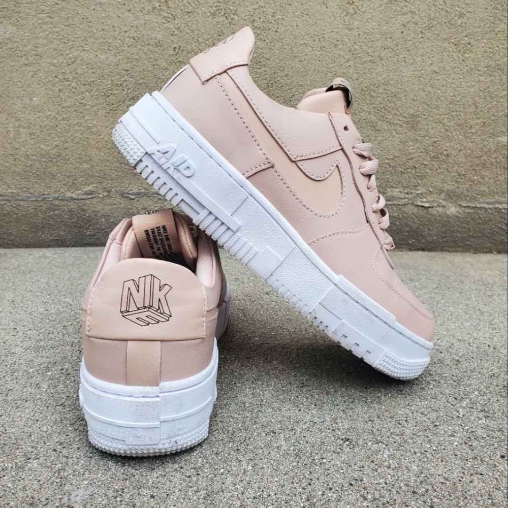 Pink NIKE Air Women's Size 7